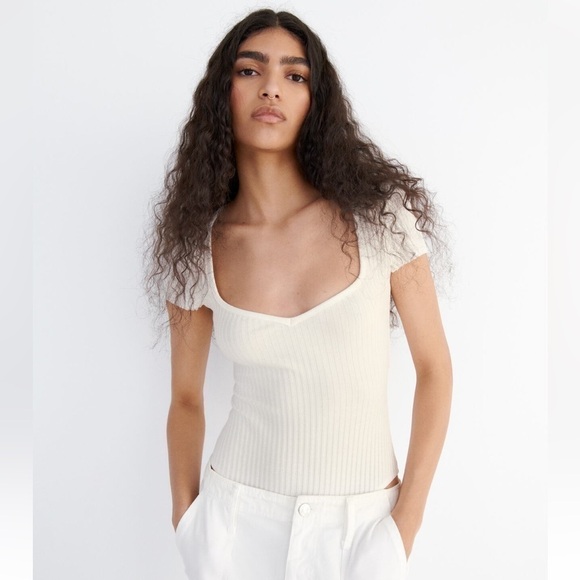 New ZARA Ribbed Bodysuit - Picture 1 of 6